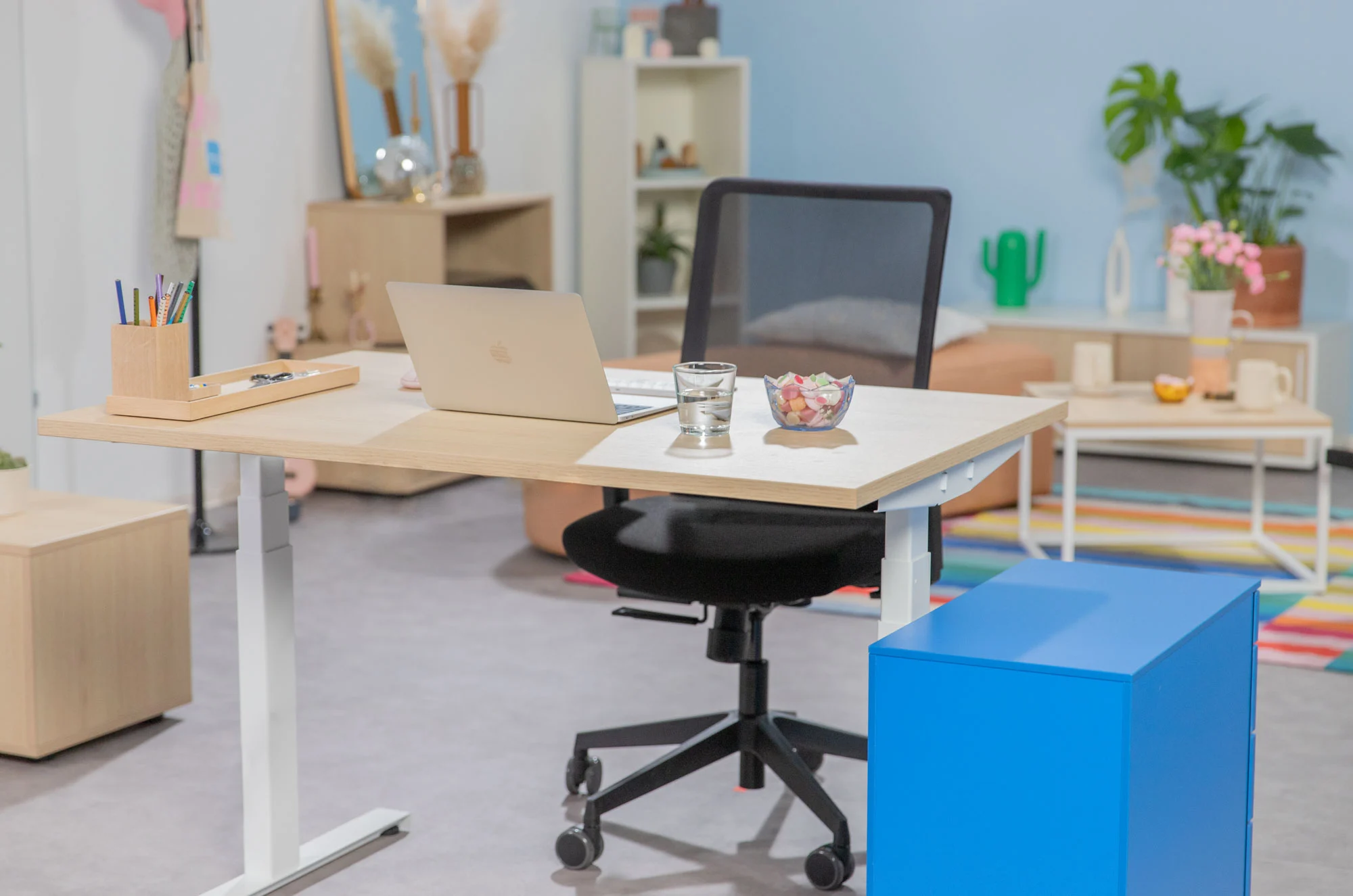 Homeoffice Höhenverstellbarer Schreibtisch hali s32 Homeoffice Höhenverstellbarer Schreibtisch hali s32